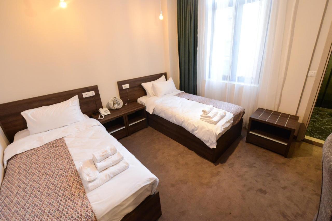 Hotel Cara 28 Скоп'є Екстер'єр фото